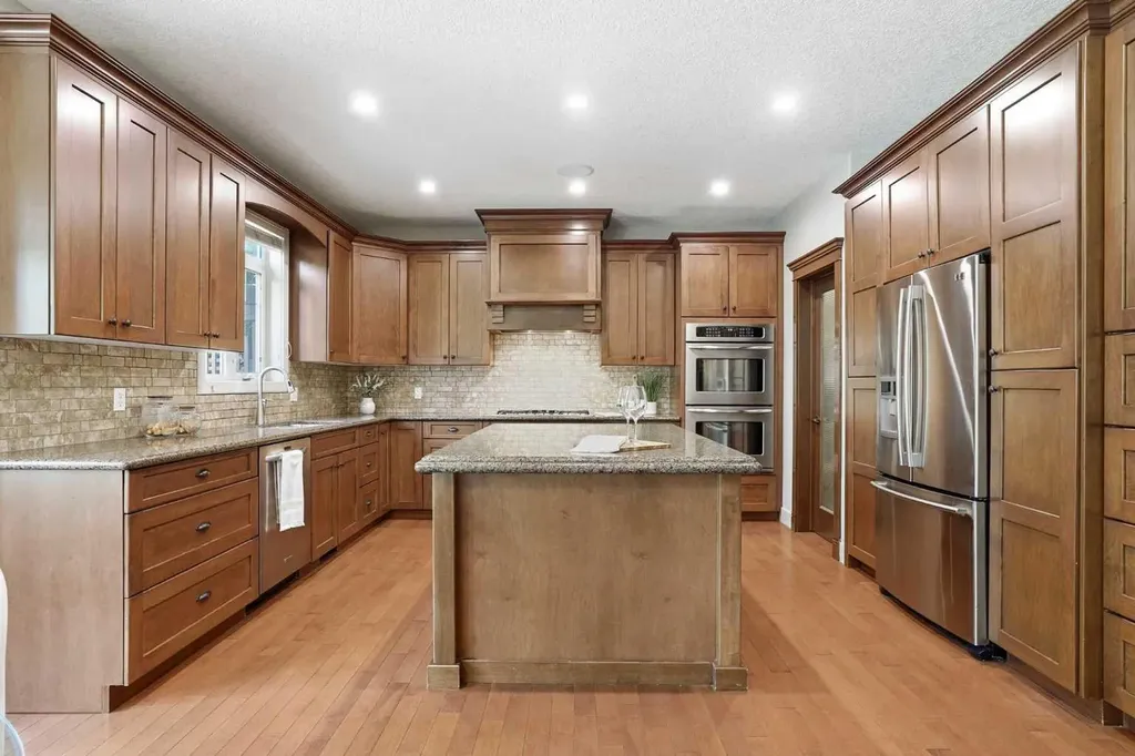 149 Aspen Glen Place SW Calgary AB T3H 0E8
