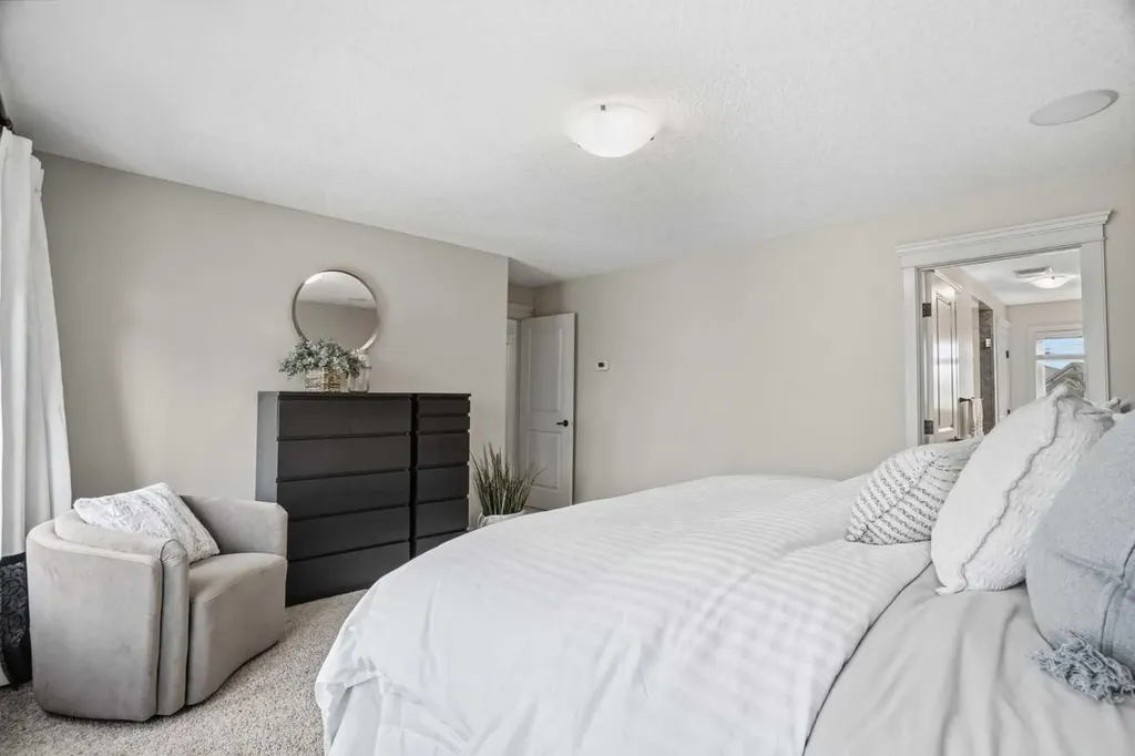 149 Aspen Glen Place SW Calgary AB T3H 0E8