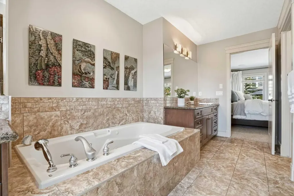 149 Aspen Glen Place SW Calgary AB T3H 0E8