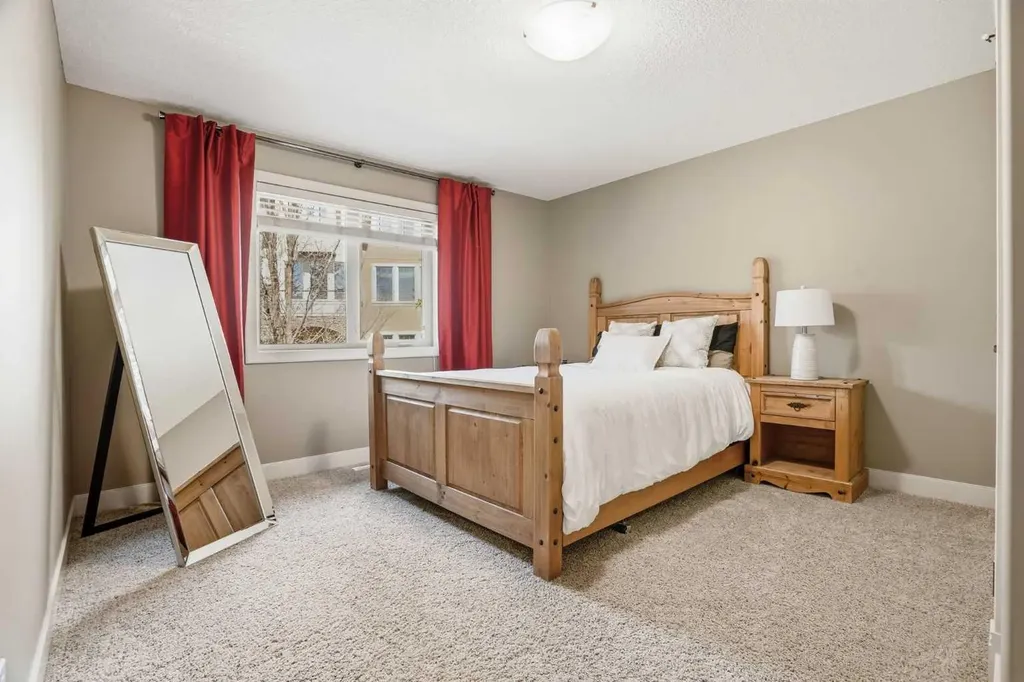 149 Aspen Glen Place SW Calgary AB T3H 0E8