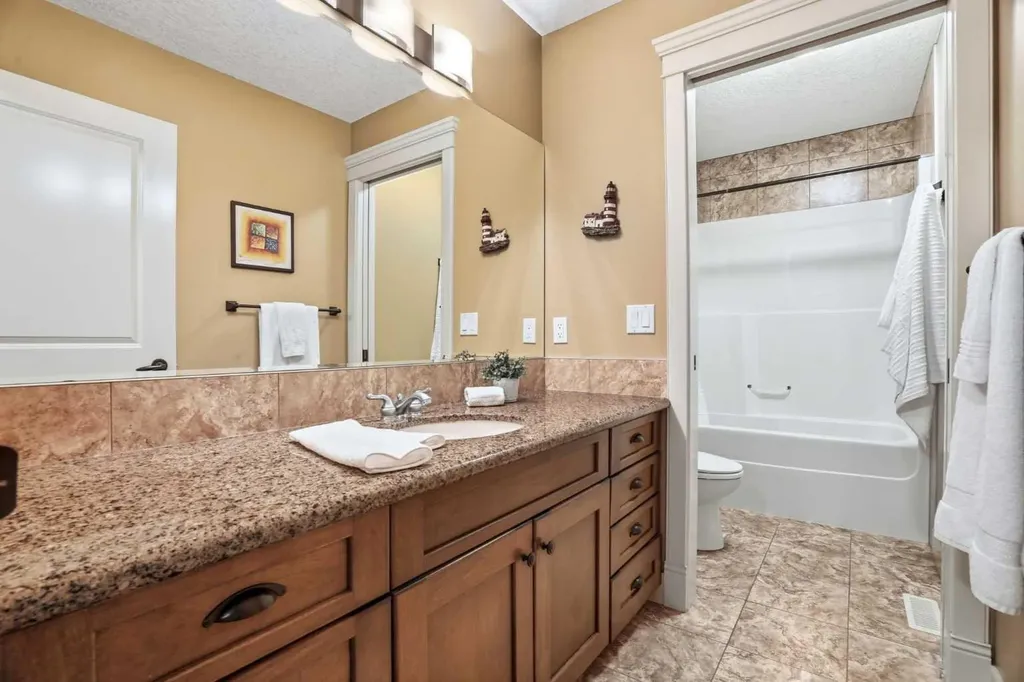 149 Aspen Glen Place SW Calgary AB T3H 0E8