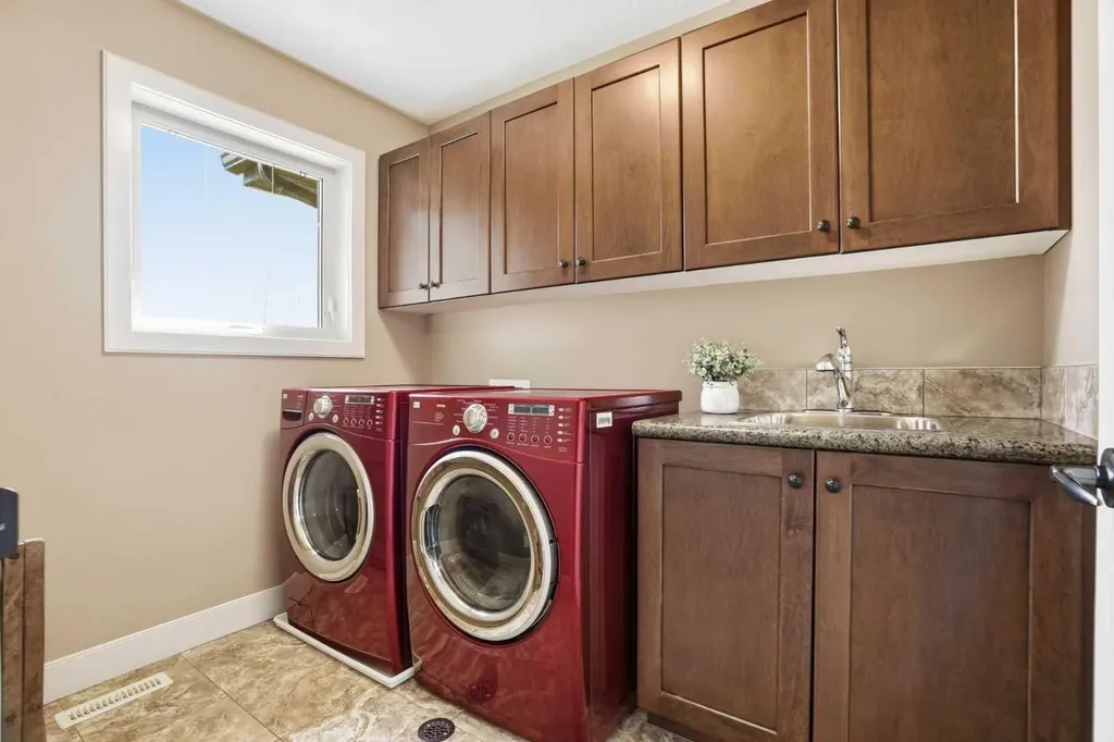 149 Aspen Glen Place SW Calgary AB T3H 0E8