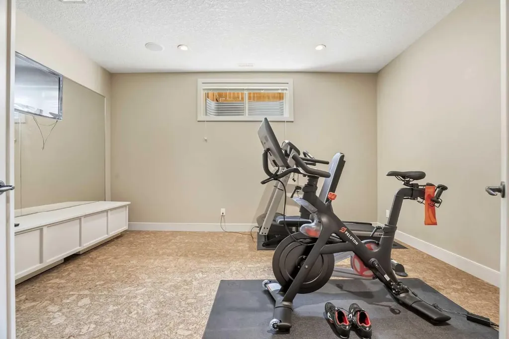 149 Aspen Glen Place SW Calgary AB T3H 0E8