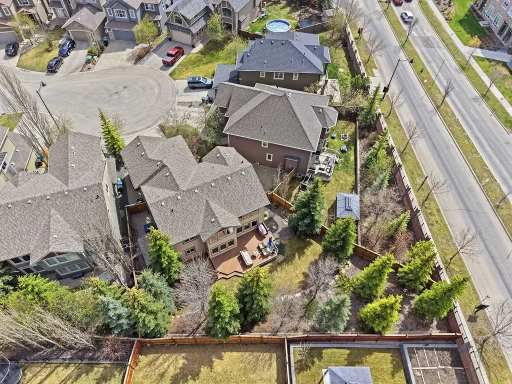149 Aspen Glen Place SW Calgary AB T3H 0E8