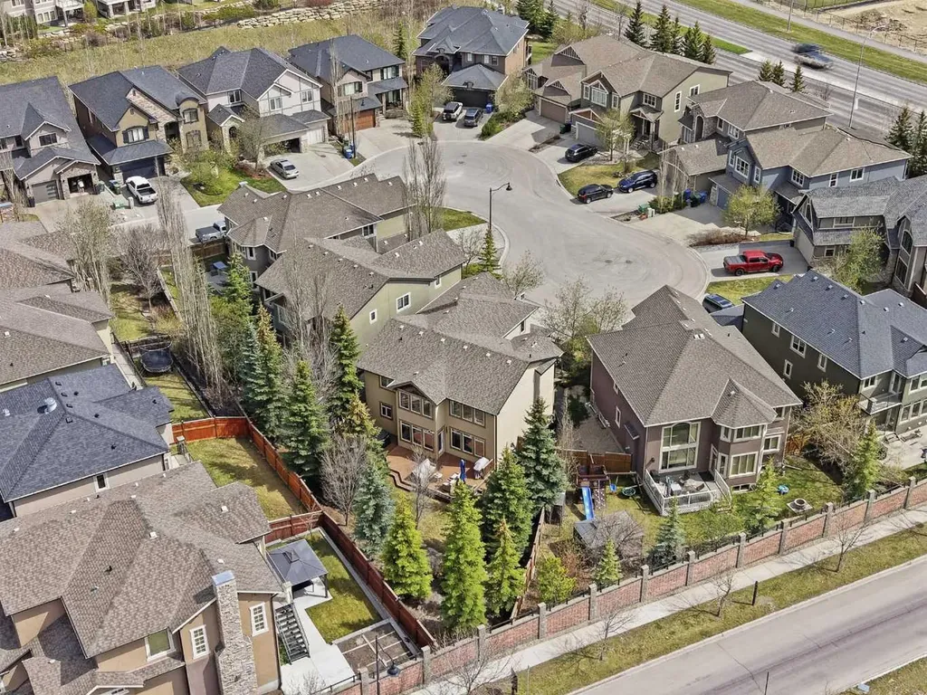 149 Aspen Glen Place SW Calgary AB T3H 0E8