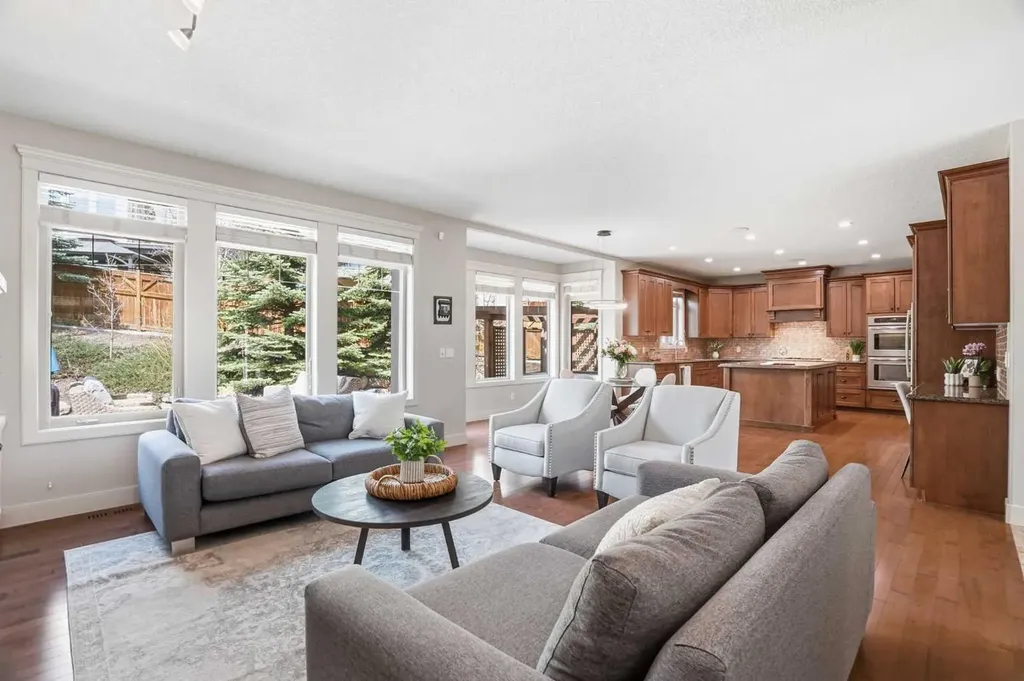 149 Aspen Glen Place SW Calgary AB T3H 0E8