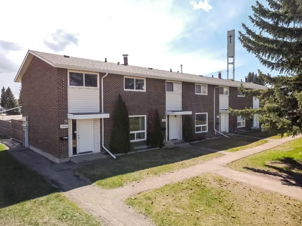 3907 39 Street Red Deer AB T4N 0M6
