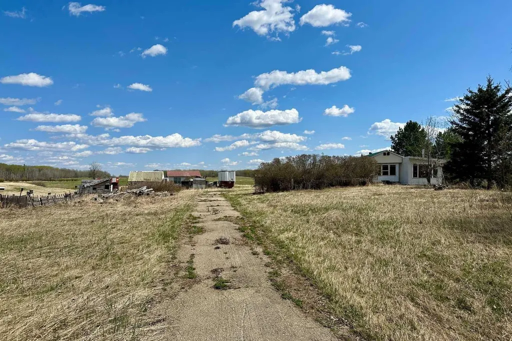 56129 Highway 757 Rural Lac Ste. Anne County AB T0E 2A0