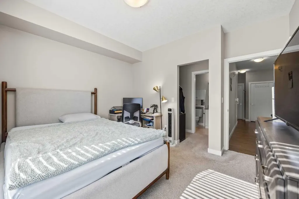 150 Auburn Meadows Manor SE Calgary AB T3M 2S6