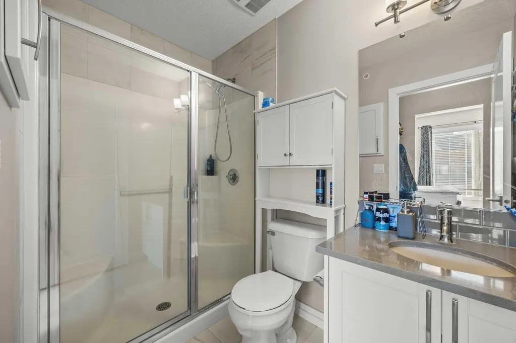 150 Auburn Meadows Manor SE Calgary AB T3M 2S6