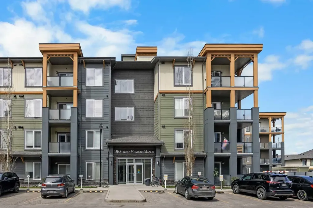150 Auburn Meadows Manor SE Calgary AB T3M 2S6