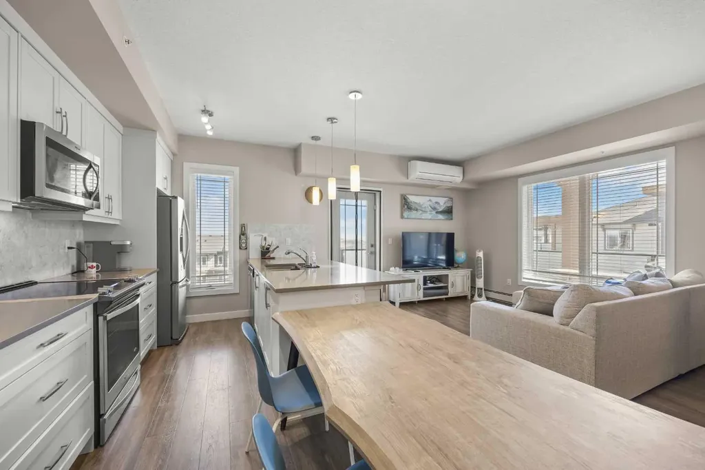 150 Auburn Meadows Manor SE Calgary AB T3M 2S6