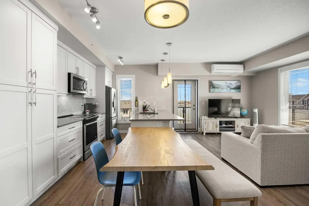 150 Auburn Meadows Manor SE Calgary AB T3M 2S6