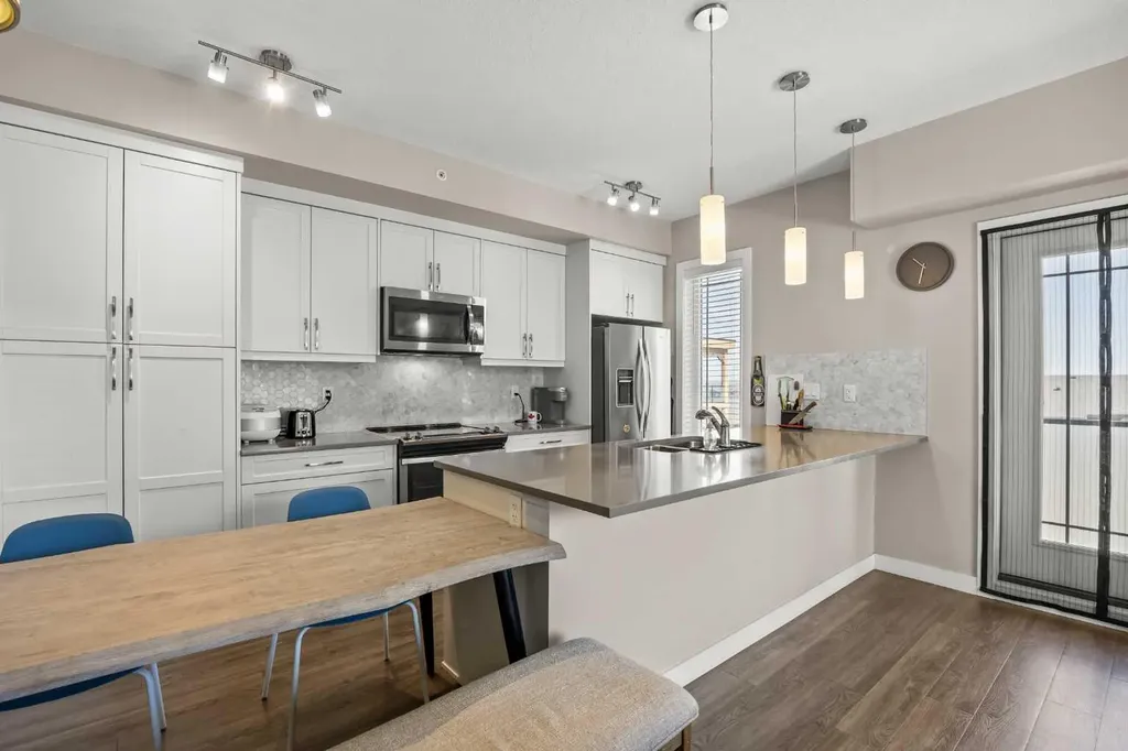 150 Auburn Meadows Manor SE Calgary AB T3M 2S6