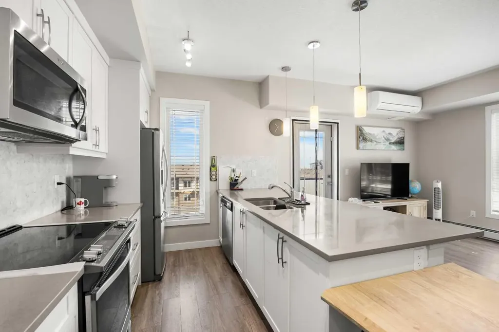 150 Auburn Meadows Manor SE Calgary AB T3M 2S6