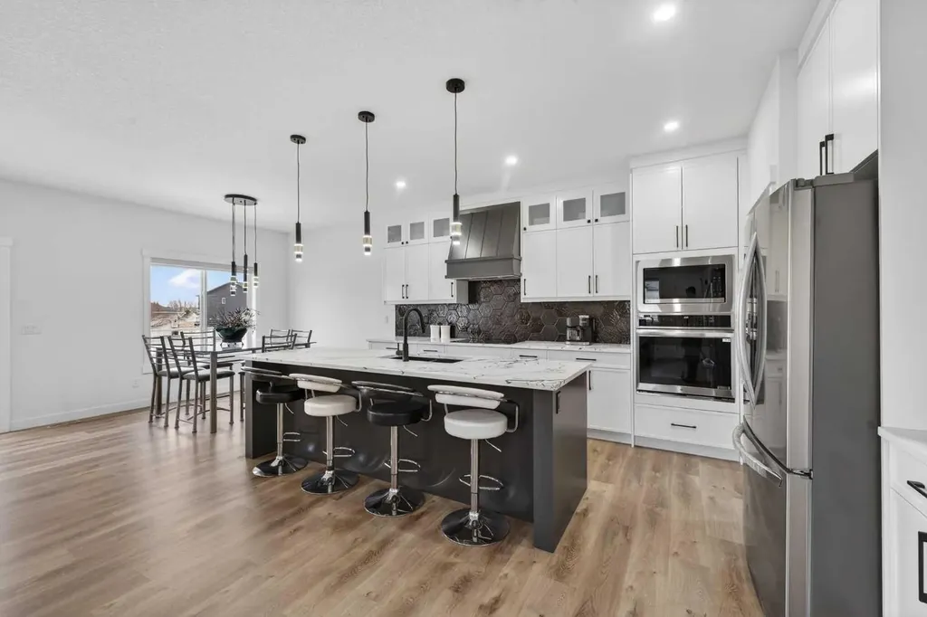 67 Lakes Estates Circle Strathmore AB T1P 0B6