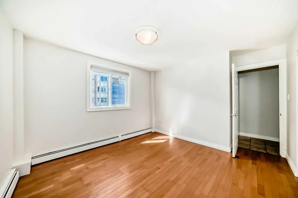 835 18 Avenue SW Calgary AB T2T 0G9