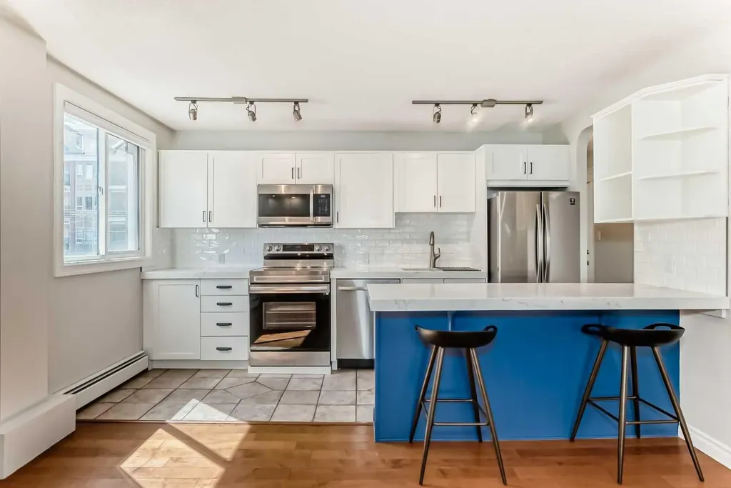 835 18 Avenue SW Calgary AB T2T 0G9