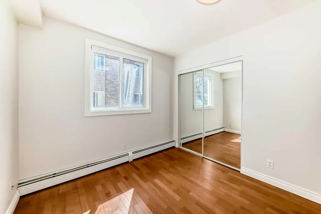 835 18 Avenue SW Calgary AB T2T 0G9
