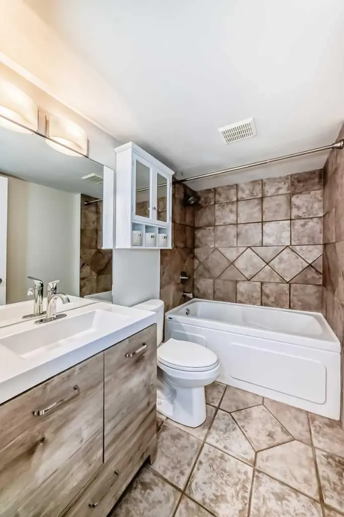 835 18 Avenue SW Calgary AB T2T 0G9