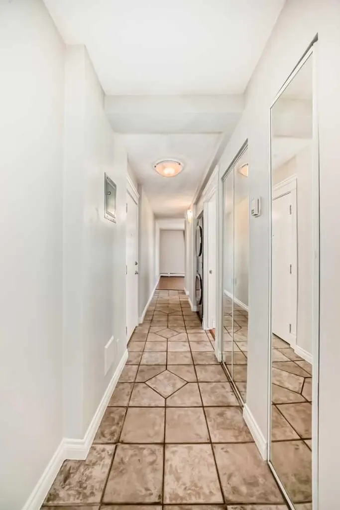 835 18 Avenue SW Calgary AB T2T 0G9
