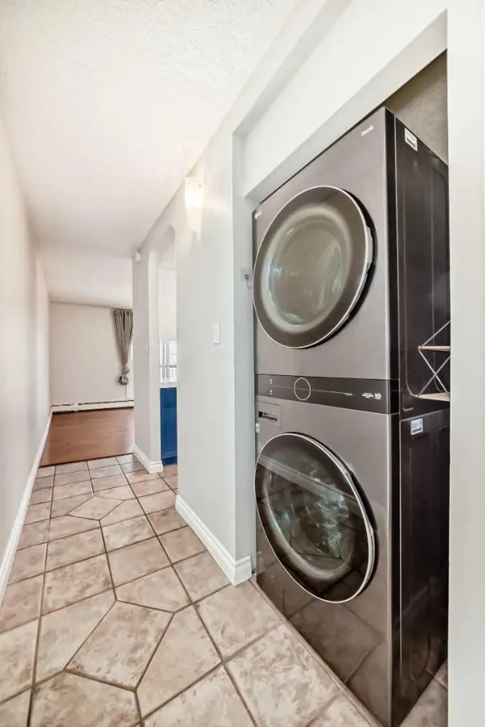 835 18 Avenue SW Calgary AB T2T 0G9