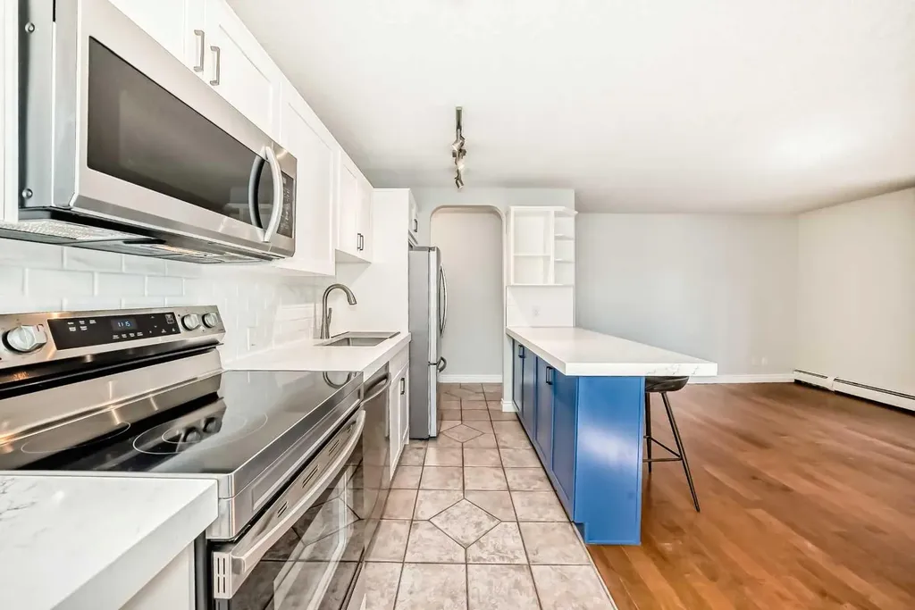 835 18 Avenue SW Calgary AB T2T 0G9