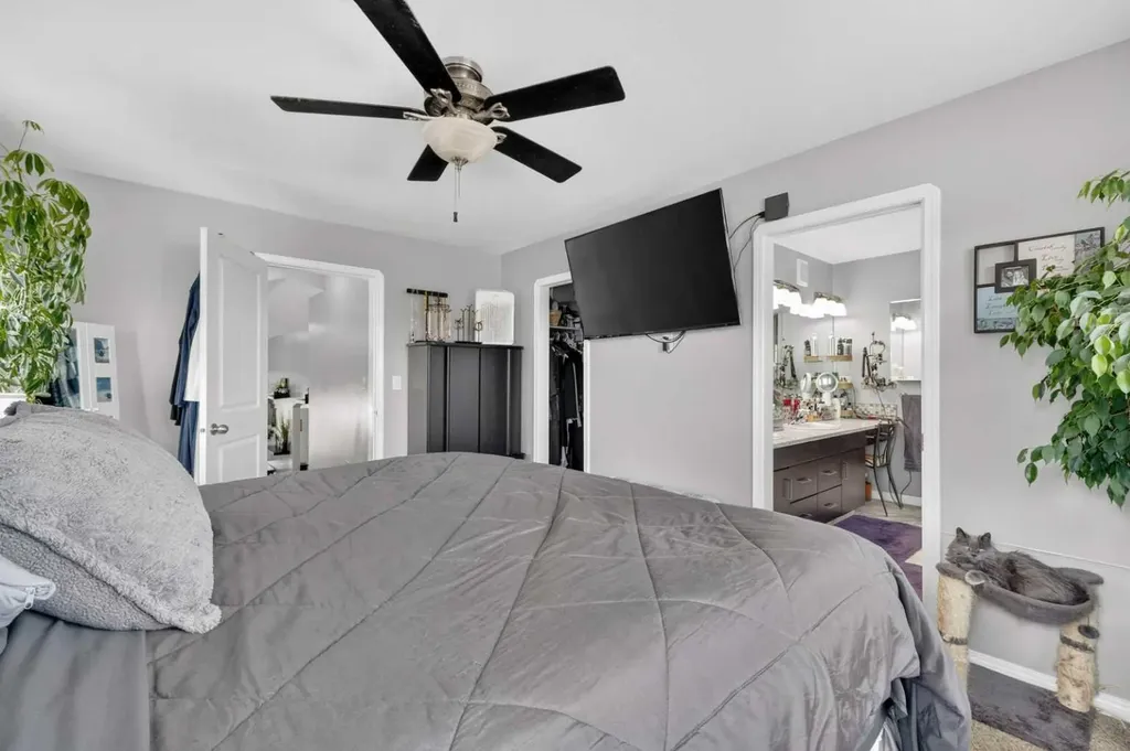 135 Stephenson Crescent Red Deer AB T4R 0L6