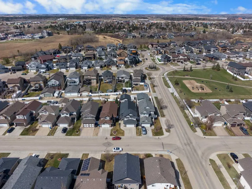 135 Stephenson Crescent Red Deer AB T4R 0L6