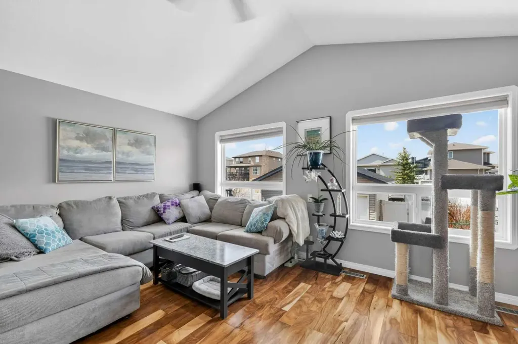 135 Stephenson Crescent Red Deer AB T4R 0L6