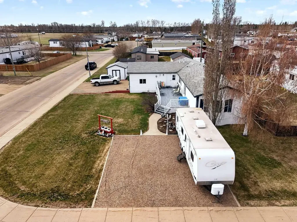 10202 Homestead Way La Crete AB T0H2H0