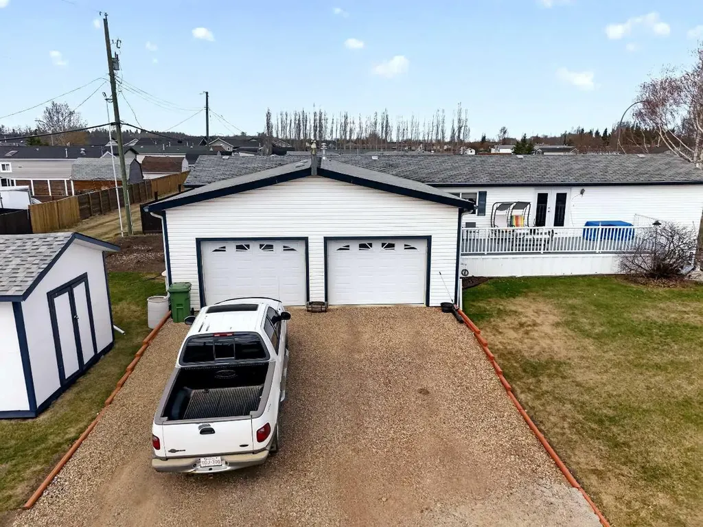 10202 Homestead Way La Crete AB T0H2H0