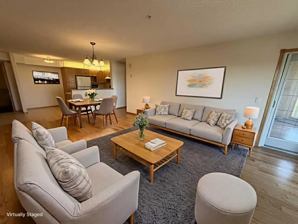 728 Country Hills Road NW Calgary AB T3K 5K8