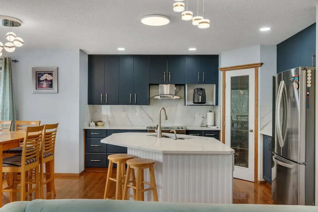 206 Coral Keys Place NE Calgary AB T3J 3W8