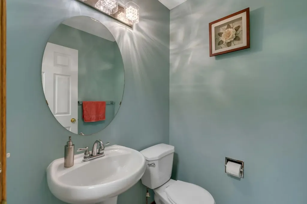 206 Coral Keys Place NE Calgary AB T3J 3W8