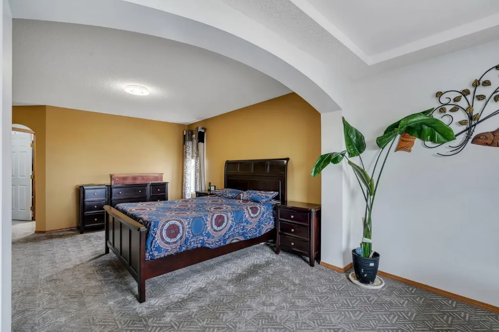206 Coral Keys Place NE Calgary AB T3J 3W8