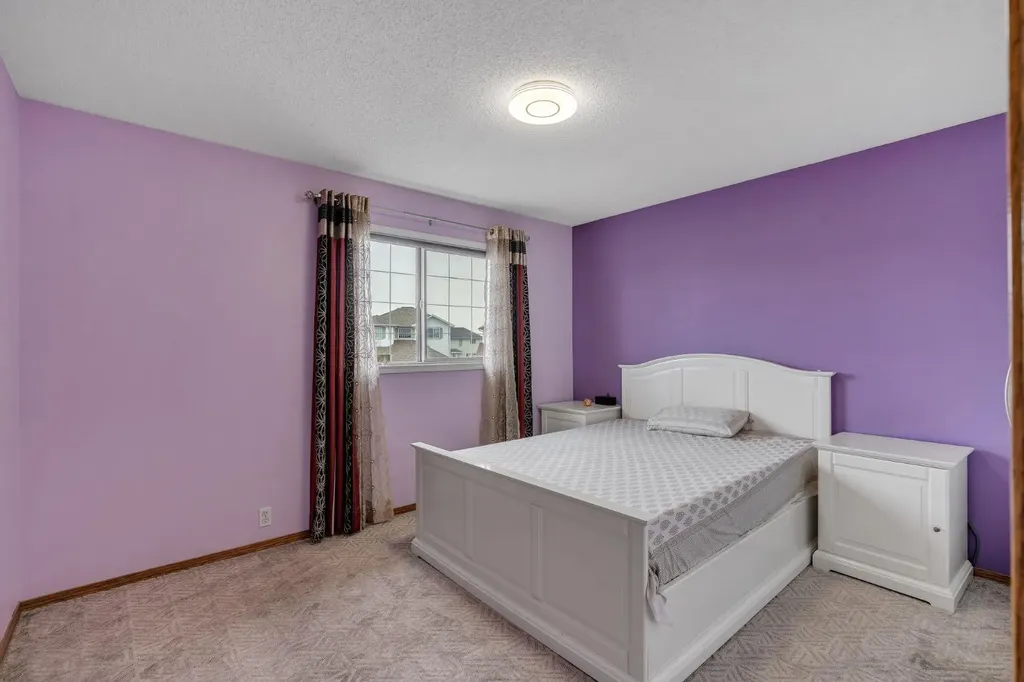 206 Coral Keys Place NE Calgary AB T3J 3W8