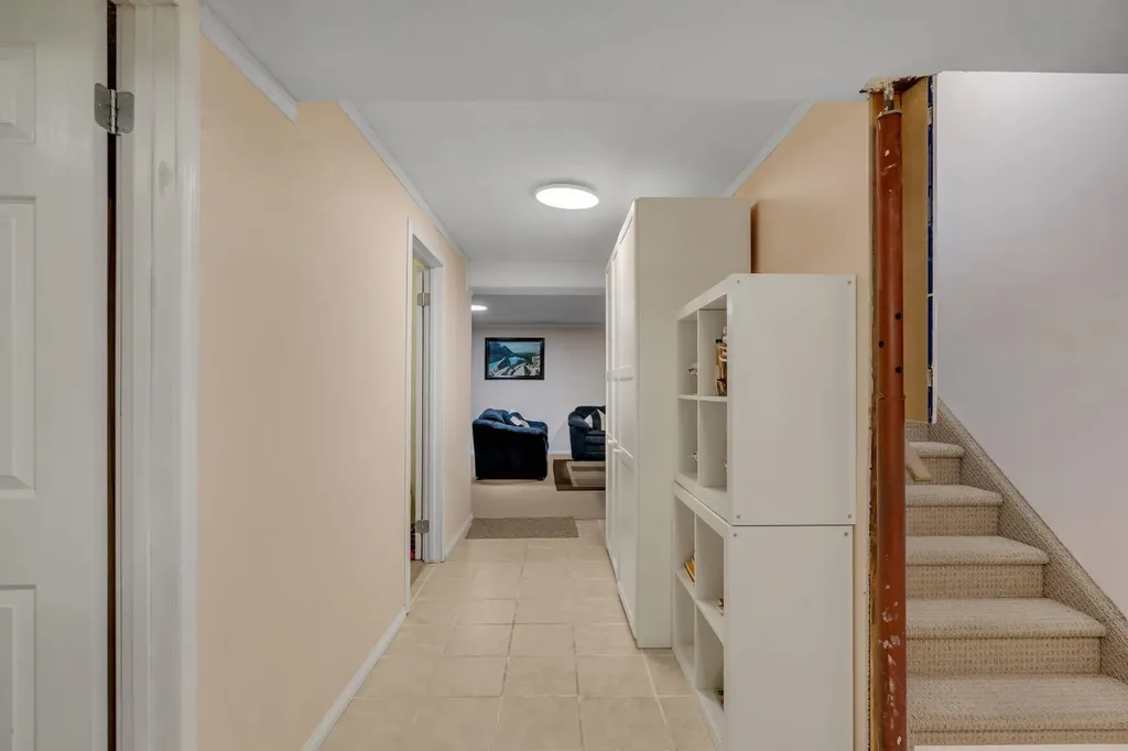 206 Coral Keys Place NE Calgary AB T3J 3W8