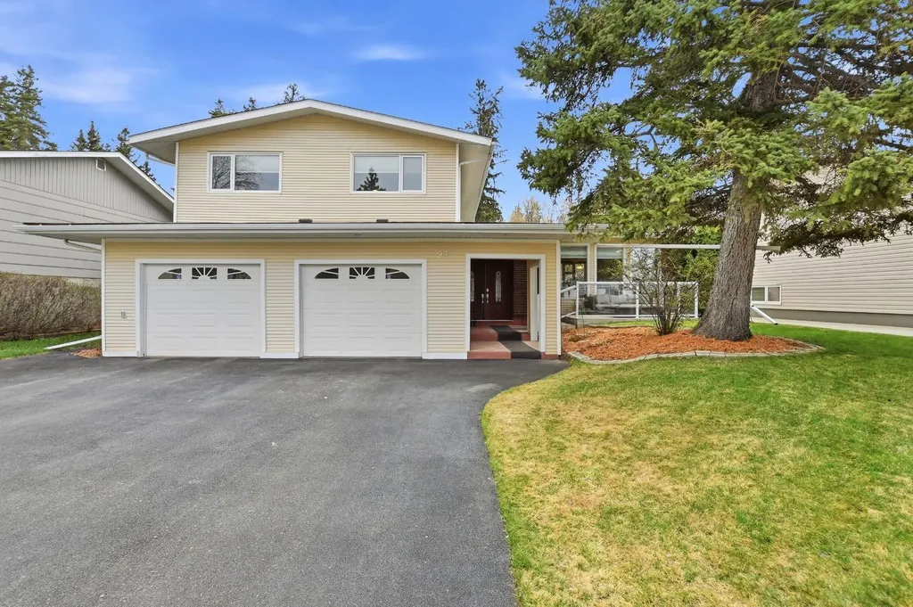 93 Page Avenue Red Deer AB T4P 1J7