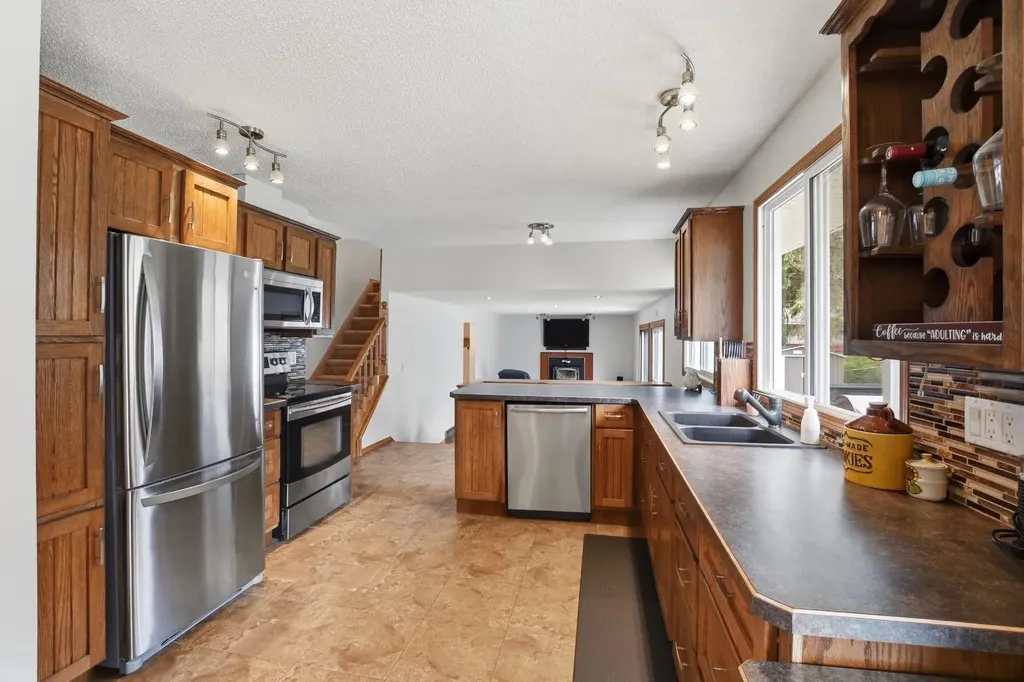 93 Page Avenue Red Deer AB T4P 1J7