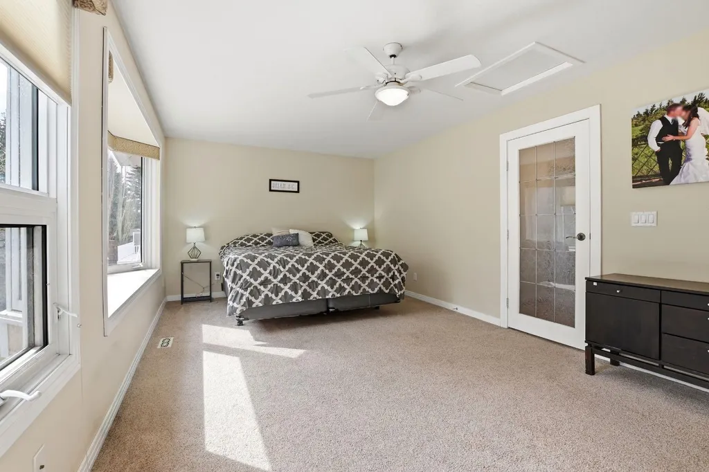 93 Page Avenue Red Deer AB T4P 1J7