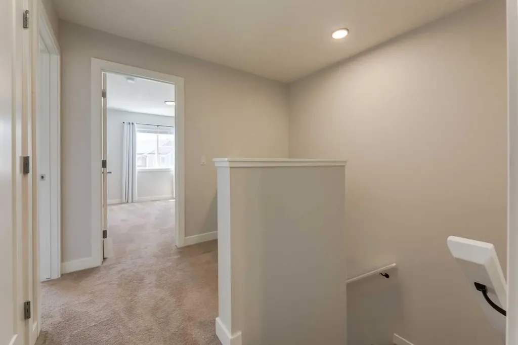 31 Tuscany Summit Square NW Calgary AB T3L 0G1