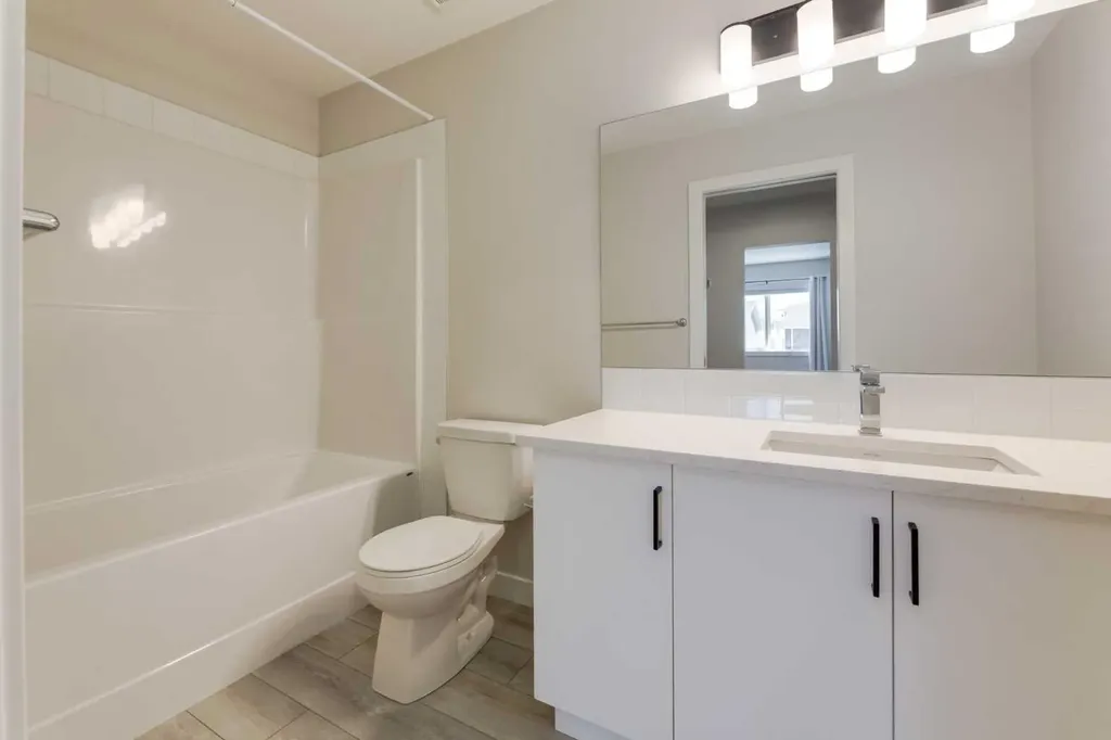 31 Tuscany Summit Square NW Calgary AB T3L 0G1