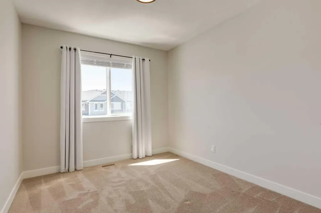 31 Tuscany Summit Square NW Calgary AB T3L 0G1