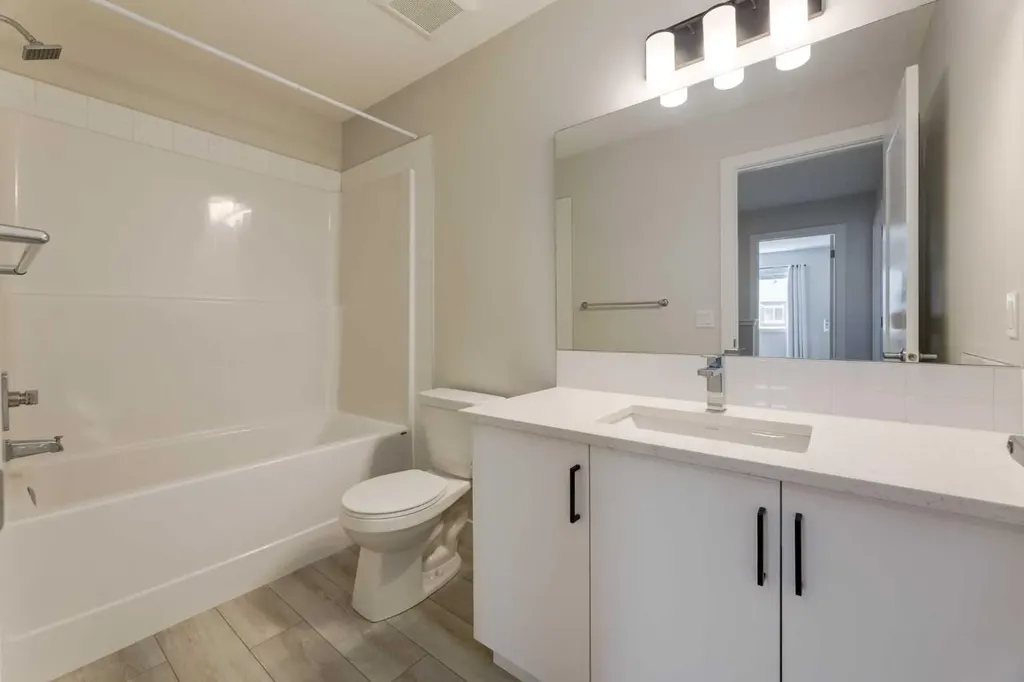 31 Tuscany Summit Square NW Calgary AB T3L 0G1