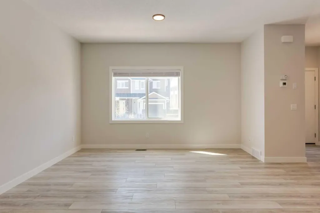 31 Tuscany Summit Square NW Calgary AB T3L 0G1