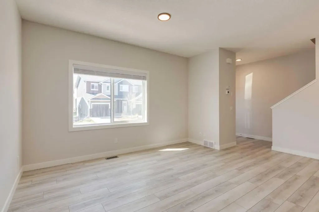 31 Tuscany Summit Square NW Calgary AB T3L 0G1