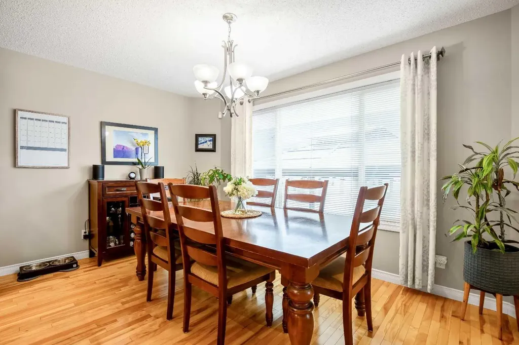 221 Drake Landing Lane Okotoks AB T1S 2M4