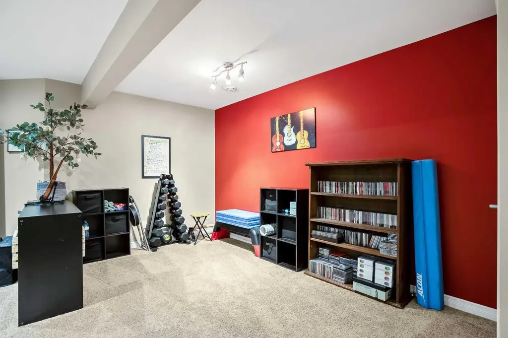 221 Drake Landing Lane Okotoks AB T1S 2M4