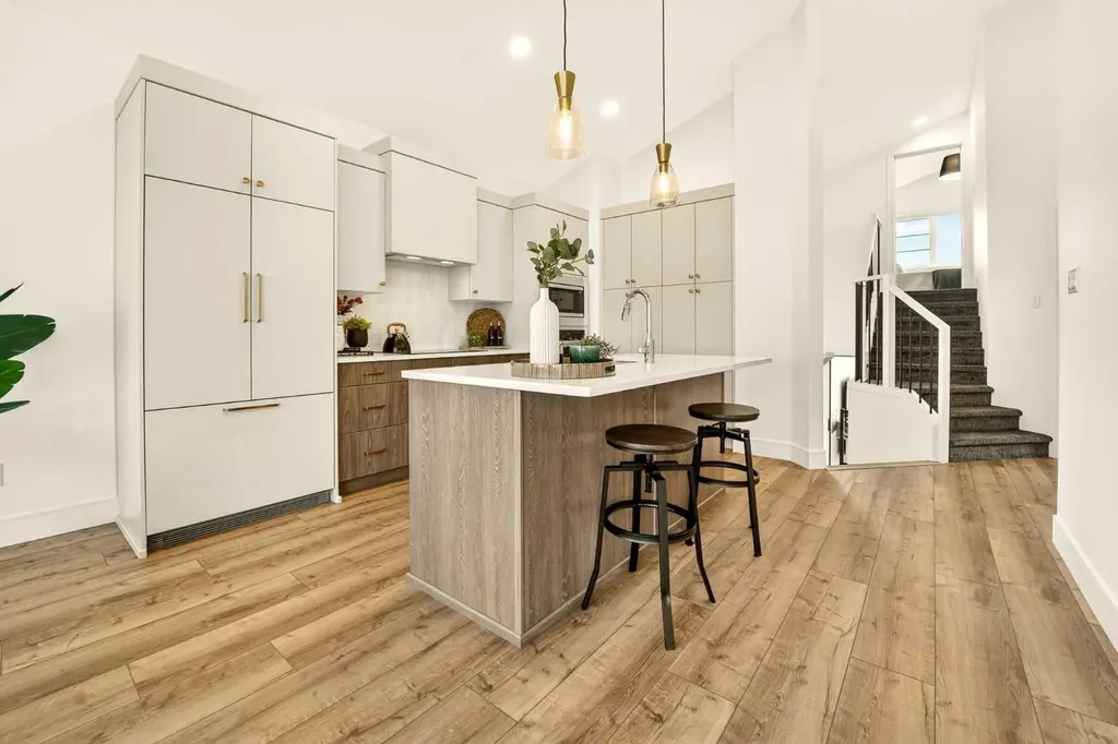 8619 25 Avenue Coleman AB T0K 0M0